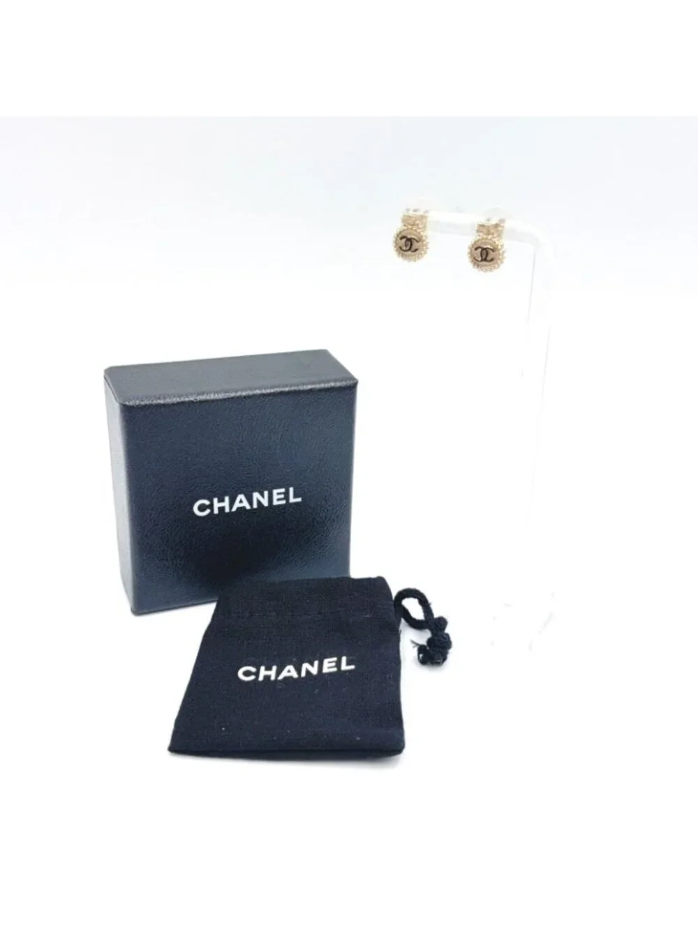 Chanel Ribbon Motif Circle CC Logo Black Earrings